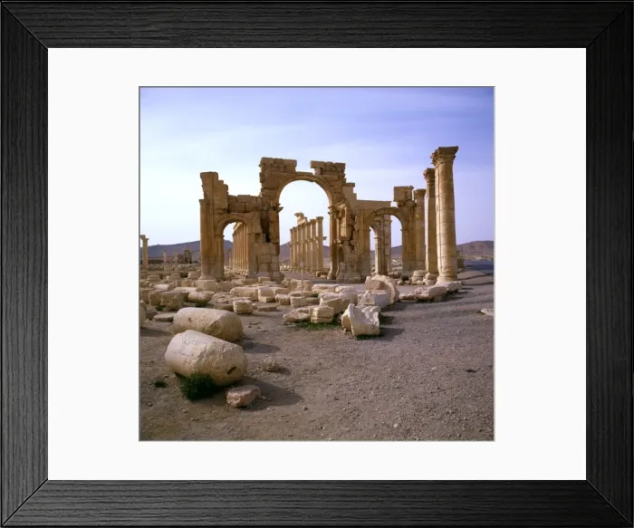 Framed Print : Palmyra, Syria - Monumental Arch Framed Print : Palmyra, Syria - Monumental Arch