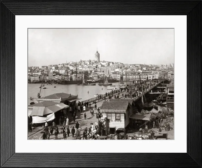 Framed Print : Galata Bridge, Constantinople, (Istanbul), Turkey, circa 189 Framed Print : Galata Bridge, Constantinople, (Istanbul), Turkey, circa 189