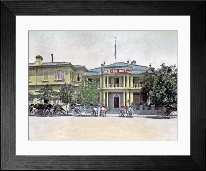 Framed Print : Rickshaws outside the Oriental Hotel, Kobe, Japan, circa 188 Framed Print : Rickshaws outside the Oriental Hotel, Kobe, Japan, circa 188