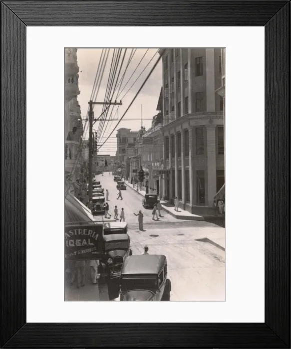 Framed Print : Street scene, Santa Marta, Colombia, Central America Framed Print : Street scene, Santa Marta, Colombia, Central America