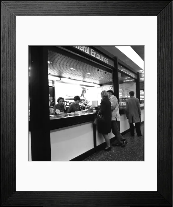Framed Print : Scene at Gatwick Airport, Sussex Framed Print : Scene at Gatwick Airport, Sussex