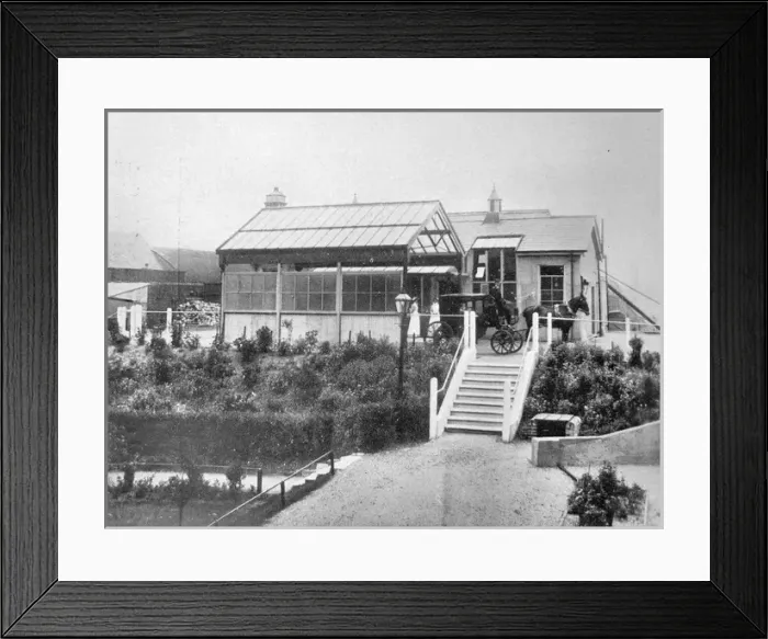 Framed Print : South Wharf River Ambulance Station, Rotherhithe