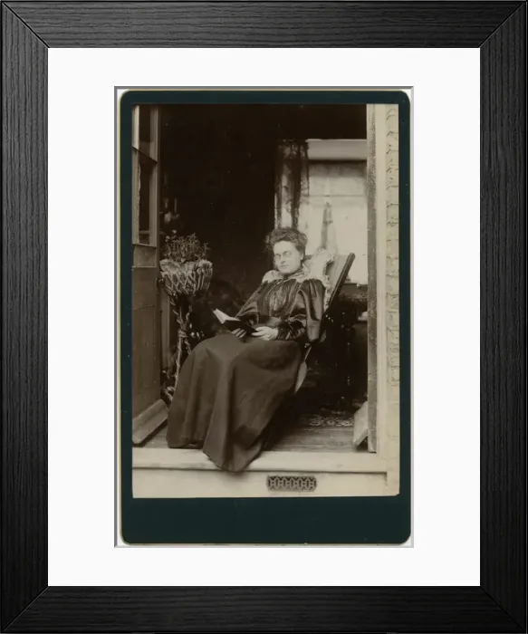 Framed Print : Woman reading a book Framed Print : Woman reading a book