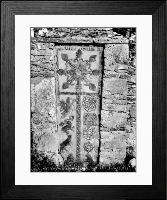 Framed Print : Macswynes Tombstone, Doe Castle Framed Print : Macswynes Tombstone, Doe Castle