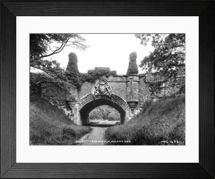 Framed Print : Dufferin Avenue, Helens Bay Framed Print : Dufferin Avenue, Helens Bay