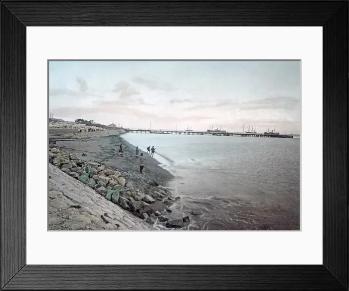 Framed Print : The shore and bund at Kobe, Japan, circa 1880s Framed Print : The shore and bund at Kobe, Japan, circa 1880s