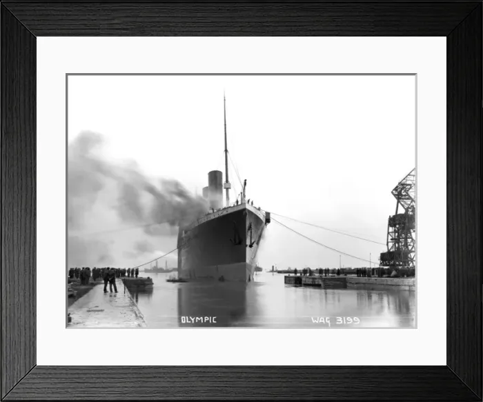 Framed Print : Olympic - a front view of the ship coming in the dock with a lot of people Framed Print : Olympic - a front view of the ship coming in the dock with a lot of people