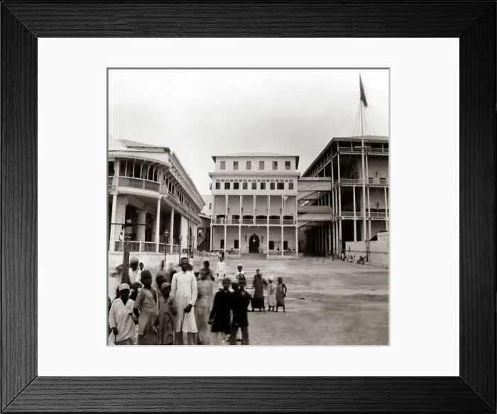 Framed Print : Zanzibar, before bombardment in 1896 (Anglo-Zanzibar War) Framed Print : Zanzibar, before bombardment in 1896 (Anglo-Zanzibar War)