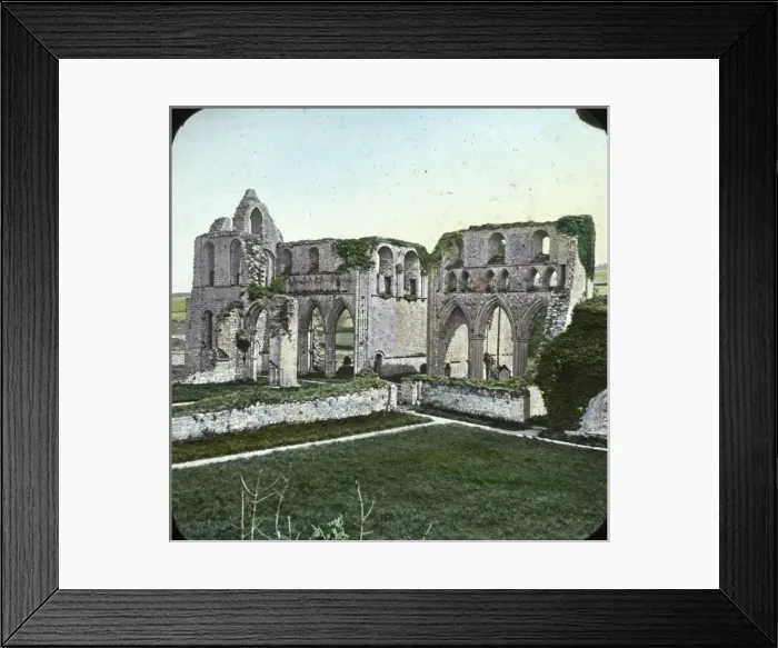 Framed Print : Dundrennan Abbey, Dundrennan, Dumfries and Galloway, Scotlan Framed Print : Dundrennan Abbey, Dundrennan, Dumfries and Galloway, Scotlan