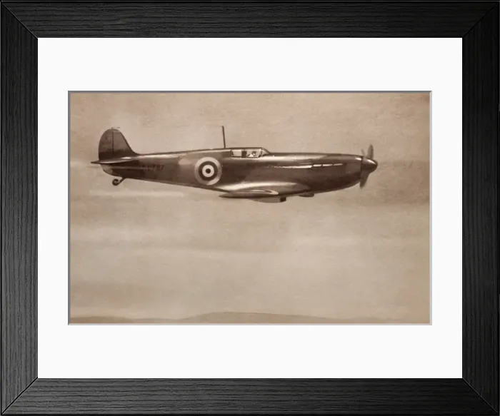 Framed Print : Poster, Spitfire Framed Print : Poster, Spitfire
