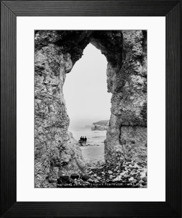 Framed Print : Natural Arch, Whiterocks, Portrush Framed Print : Natural Arch, Whiterocks, Portrush