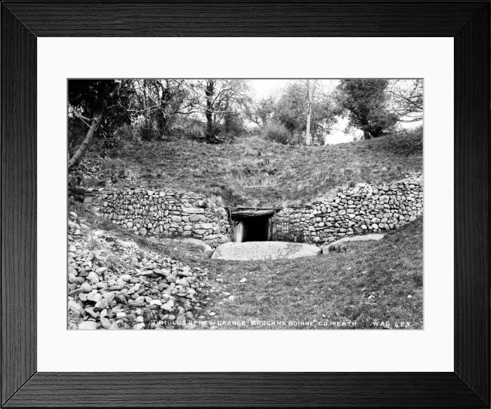 Framed Print : Tumulus of New Grange, Brugh Na Boinne, Co Meath Framed Print : Tumulus of New Grange, Brugh Na Boinne, Co Meath
