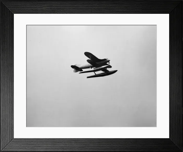 Framed Print : The Schneider Trophy 1927 - Venice, Italy Framed Print : The Schneider Trophy 1927 - Venice, Italy