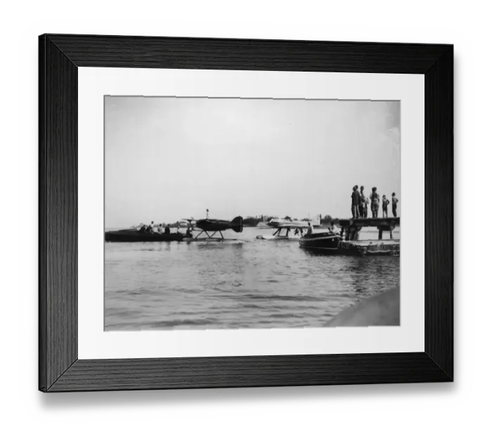 Framed Print : The Schneider Trophy 1927 - Venice, Italy Framed Print : The Schneider Trophy 1927 - Venice, Italy