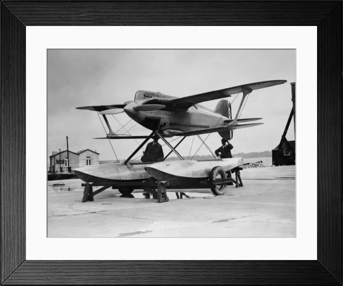 Framed Print : The Schneider Trophy 1927 - Venice, Italy Framed Print : The Schneider Trophy 1927 - Venice, Italy