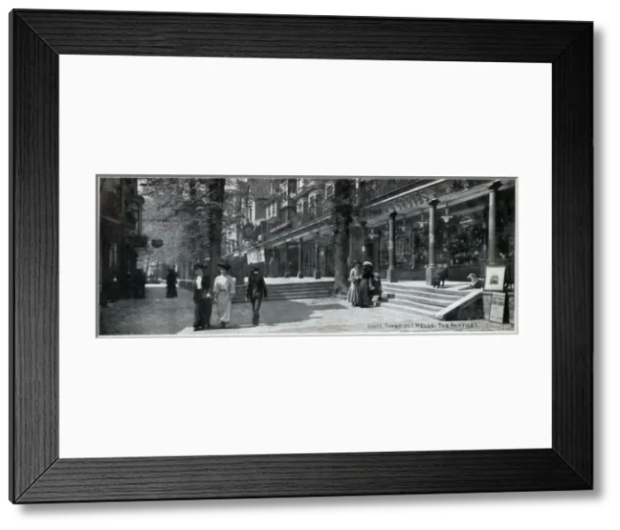 Framed Print : The Pantiles, Tunbridge Wells, Kent Framed Print : The Pantiles, Tunbridge Wells, Kent