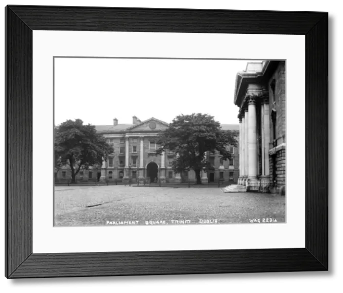Framed Print : Parliament Sq. Trinity, Dublin Framed Print : Parliament Sq. Trinity, Dublin