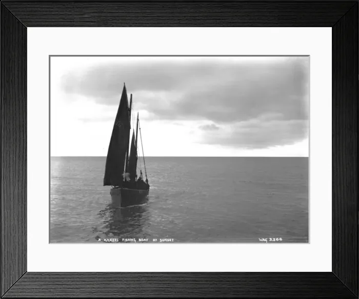 Framed Print : Kilkeel Fishing Boat at Sunset Framed Print : Kilkeel Fishing Boat at Sunset
