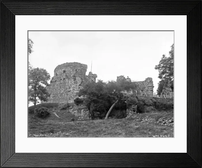 Framed Print : Dundrum Castle Framed Print : Dundrum Castle