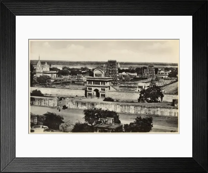 Framed Print : India - Vrindavan, Uttar Pradesh - The Seth Temple Framed Print : India - Vrindavan, Uttar Pradesh - The Seth Temple