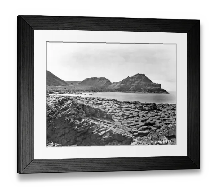 Framed Print : The Giants Causeway Framed Print : The Giants Causeway