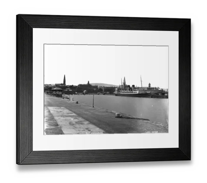 Framed Print : Dun Laoghaire Framed Print : Dun Laoghaire
