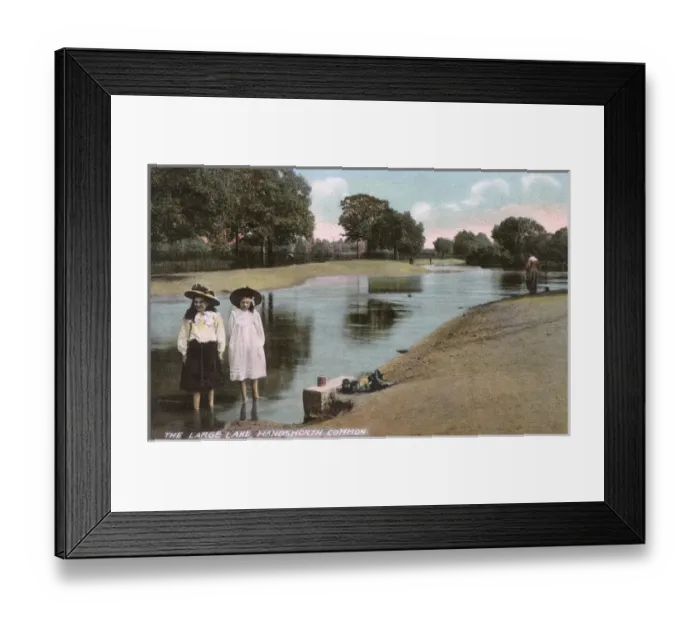 Framed Print : The Large Lake, Wandsworth Co. mmon, Wandsworth, West London Framed Print : The Large Lake, Wandsworth Co. mmon, Wandsworth, West London