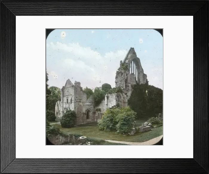 Framed Print : Dryburgh Abbey on the banks of the River Tweed, Scottish Bor Framed Print : Dryburgh Abbey on the banks of the River Tweed, Scottish Bor