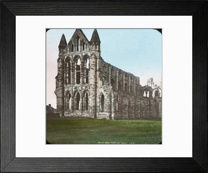 Framed Print : Whitby Abbey, North Yorkshire, England Framed Print : Whitby Abbey, North Yorkshire, England