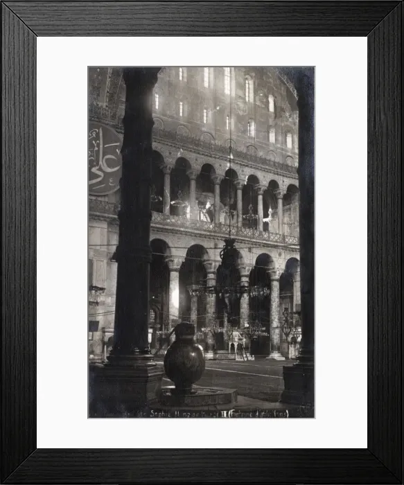 Framed Print : Ayasofya (interior), Istanbul, Turkey - Alabaster Urn
