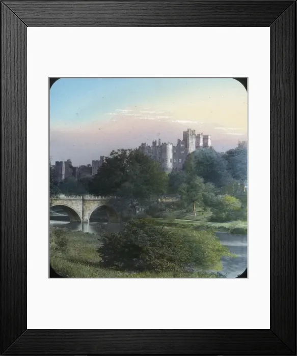 Framed Print : Alnwick Castle, Northumberland, England Framed Print : Alnwick Castle, Northumberland, England