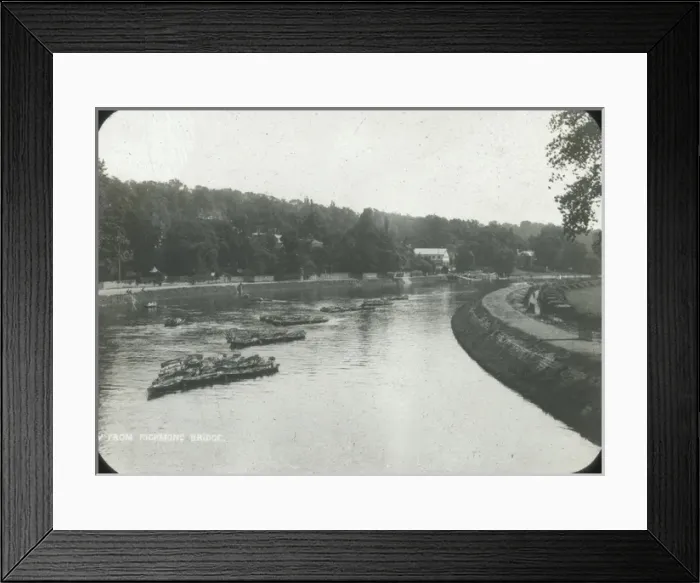 Framed Print : London, England - Richmond Bridge