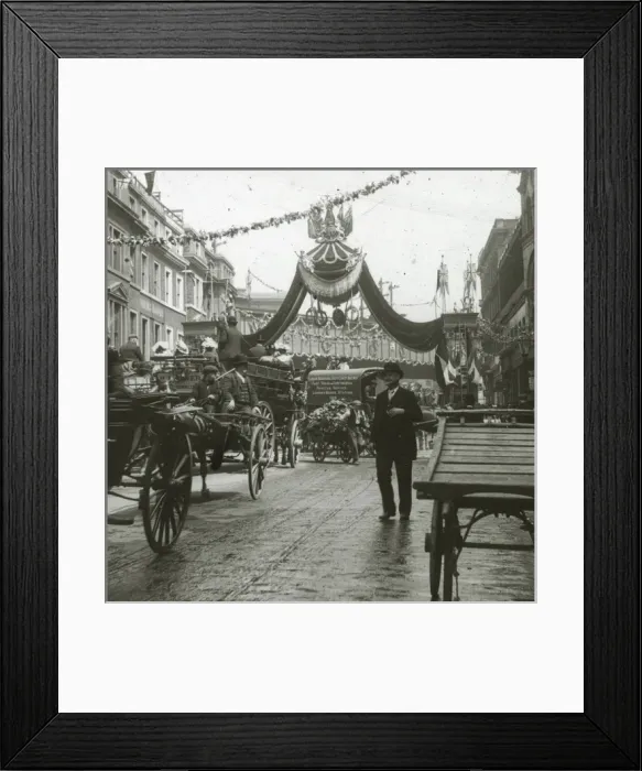Framed Print : London - Cathedral Framed Print : London - Cathedral