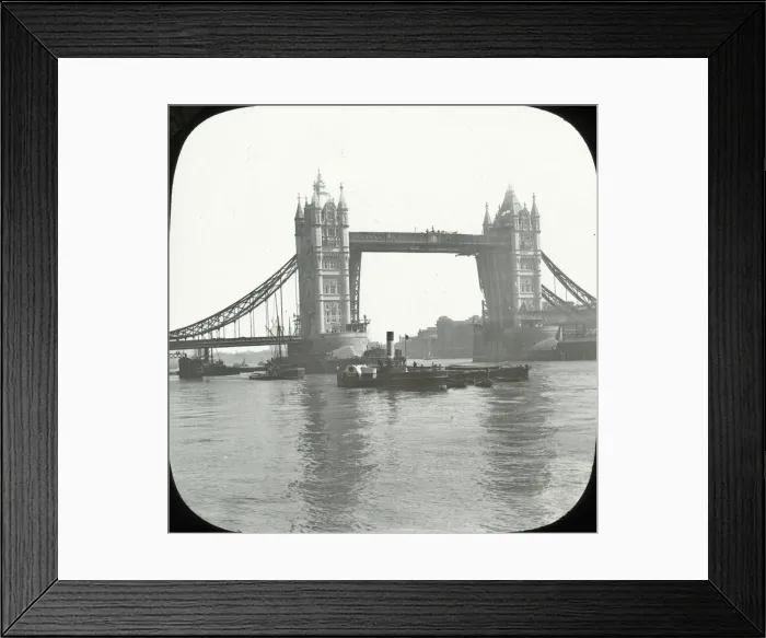 Framed Print : Tower Bridge Framed Print : Tower Bridge
