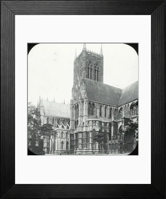 Framed Print : English Cathedrals - Lincoln cathedral from south East Framed Print : English Cathedrals - Lincoln cathedral from south East