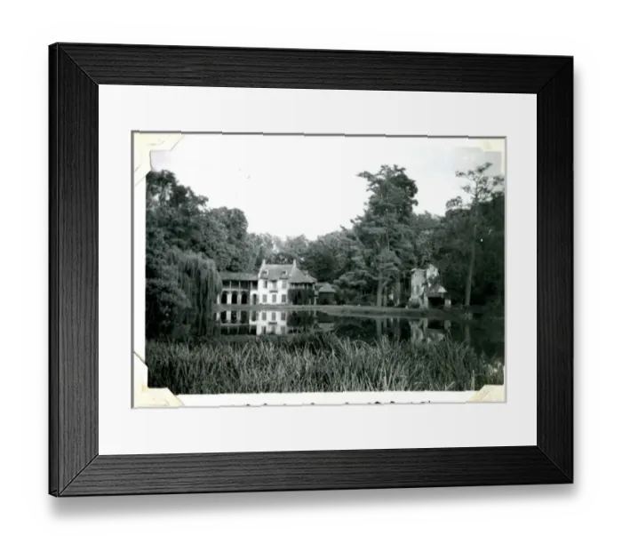 Framed Print : Versailles, France, WW2 Framed Print : Versailles, France, WW2