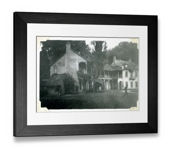 Framed Print : Versailles, France, WW2 Framed Print : Versailles, France, WW2