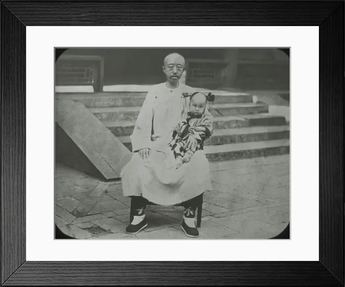 Framed Print : Russo-Japanese War - Father and child Framed Print : Russo-Japanese War - Father and child