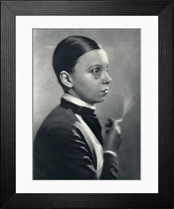 Framed Print : Madge Mavis in role of Fay Collen, Spring Cleaning, London Framed Print : Madge Mavis in role of Fay Collen, Spring Cleaning, London