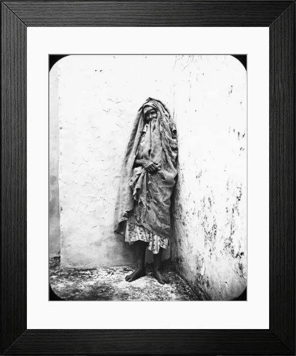 Framed Print : Morocco, North Africa - Young Arab Woman Framed Print : Morocco, North Africa - Young Arab Woman