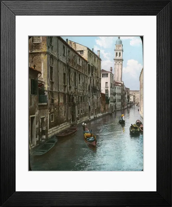 Framed Print : Venice, Italy - Canal Scene Framed Print : Venice, Italy - Canal Scene
