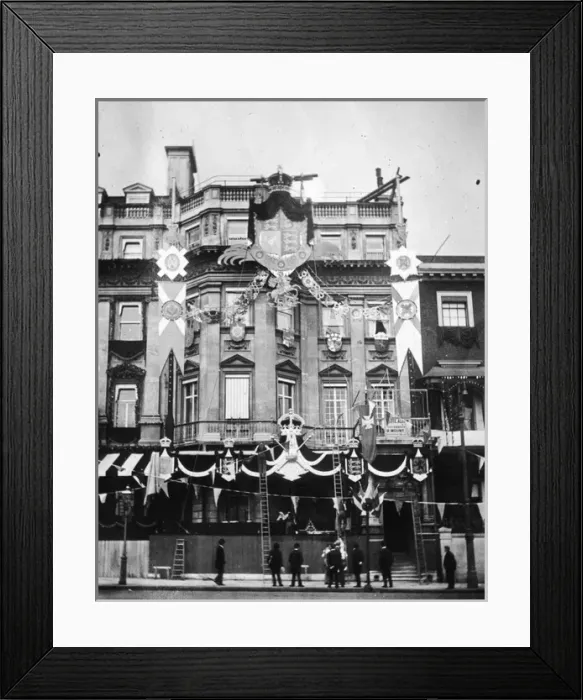 Framed Print : Tour of the Colonies - Mr Kings Piccadilly Framed Print : Tour of the Colonies - Mr Kings Piccadilly
