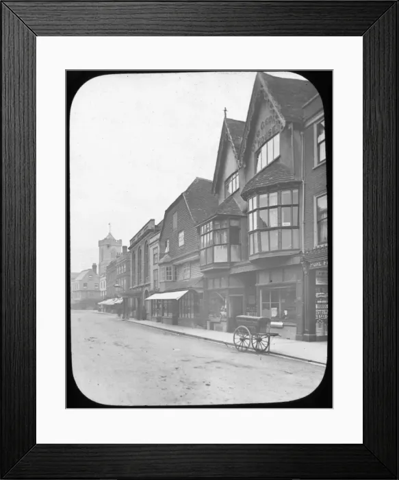 Framed Print : Old House in Salisbury Framed Print : Old House in Salisbury