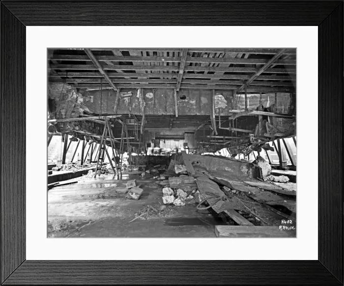 Framed Print : Harland & Wolff Collection - National Museums NI Framed Print : Harland & Wolff Collection - National Museums NI