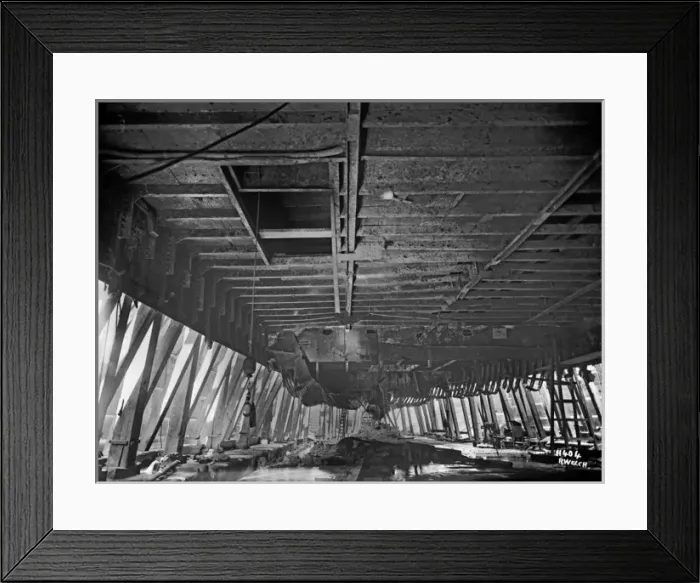 Framed Print : Harland & Wolff Collection - National Museums NI Framed Print : Harland & Wolff Collection - National Museums NI
