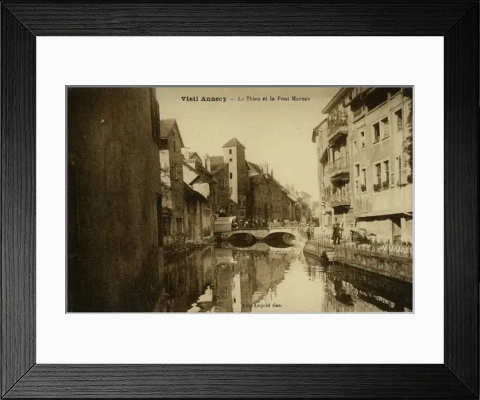 Framed Print : Annecy, France - Morens Bridge and Thiou River Framed Print : Annecy, France - Morens Bridge and Thiou River