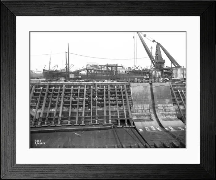 Framed Print : Harland & Wolff Collection - National Museums NI Framed Print : Harland & Wolff Collection - National Museums NI