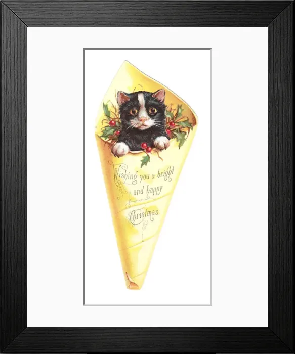 Framed Print : Christmas card in the shape of a kitten in wrapping paper Framed Print : Christmas card in the shape of a kitten in wrapping paper