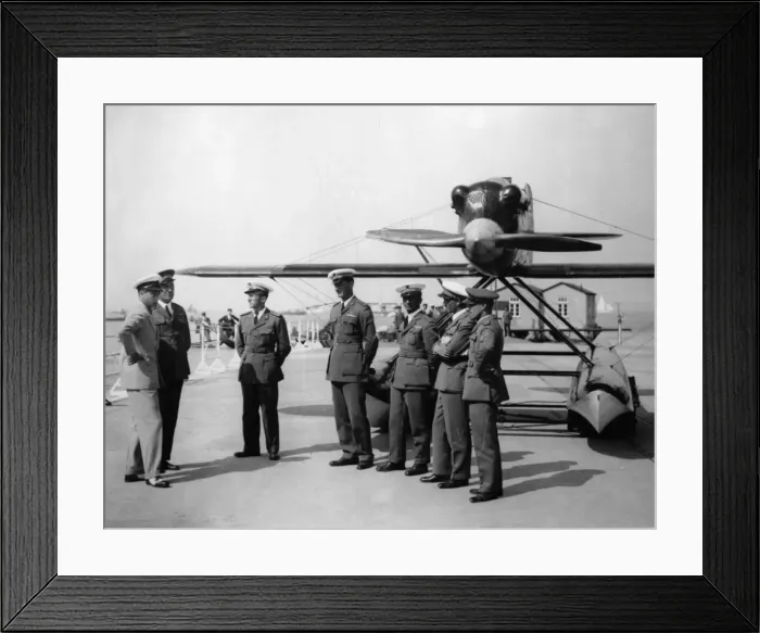 Framed Print : The Schneider Trophy 1929 - Calshot Spit, England Framed Print : The Schneider Trophy 1929 - Calshot Spit, England