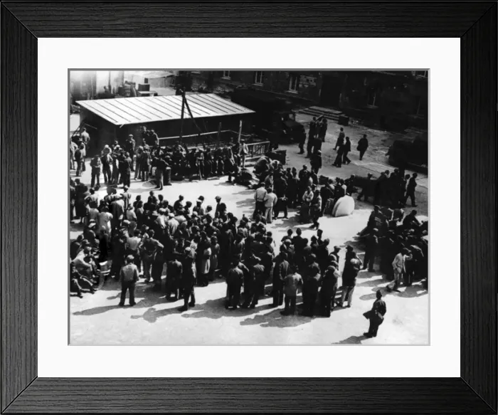 Framed Print : Reichspost staff in Berlin, postwar Germany Framed Print : Reichspost staff in Berlin, postwar Germany